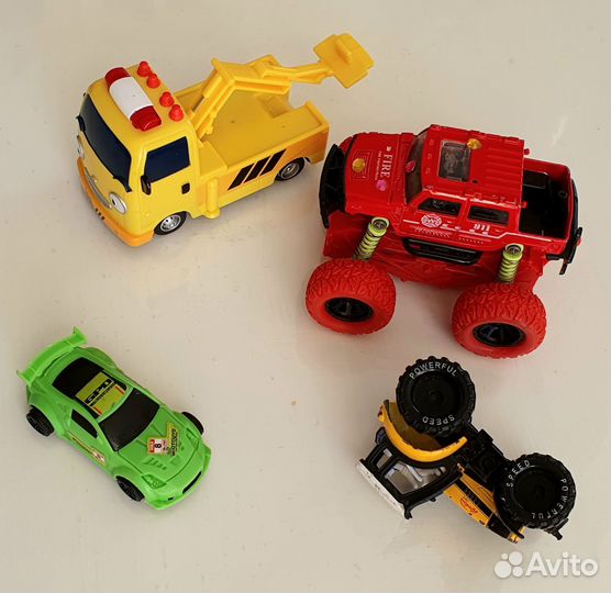 Робот трансформер бамбалби + машинки