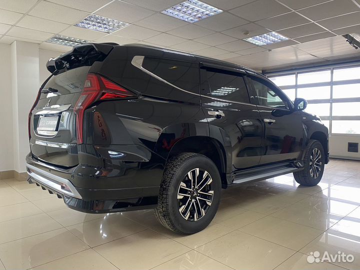 Mitsubishi Montero Sport 3.0 AT, 2022, 15 300 км