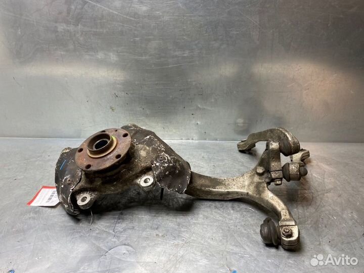 Кулак поворотный передний правый Vag