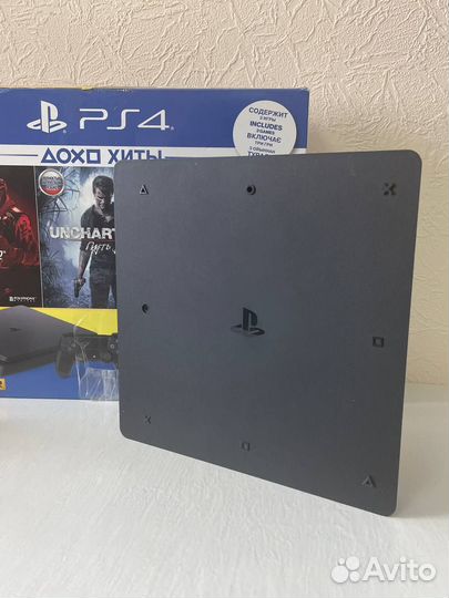 PS 4 Slim