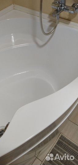 Ванна акриловая