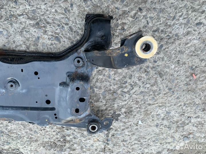 Подрамник передний Ford Focus CB8 pnda 2013