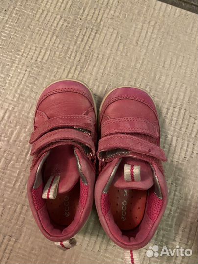 Обувь для девочки размер 22