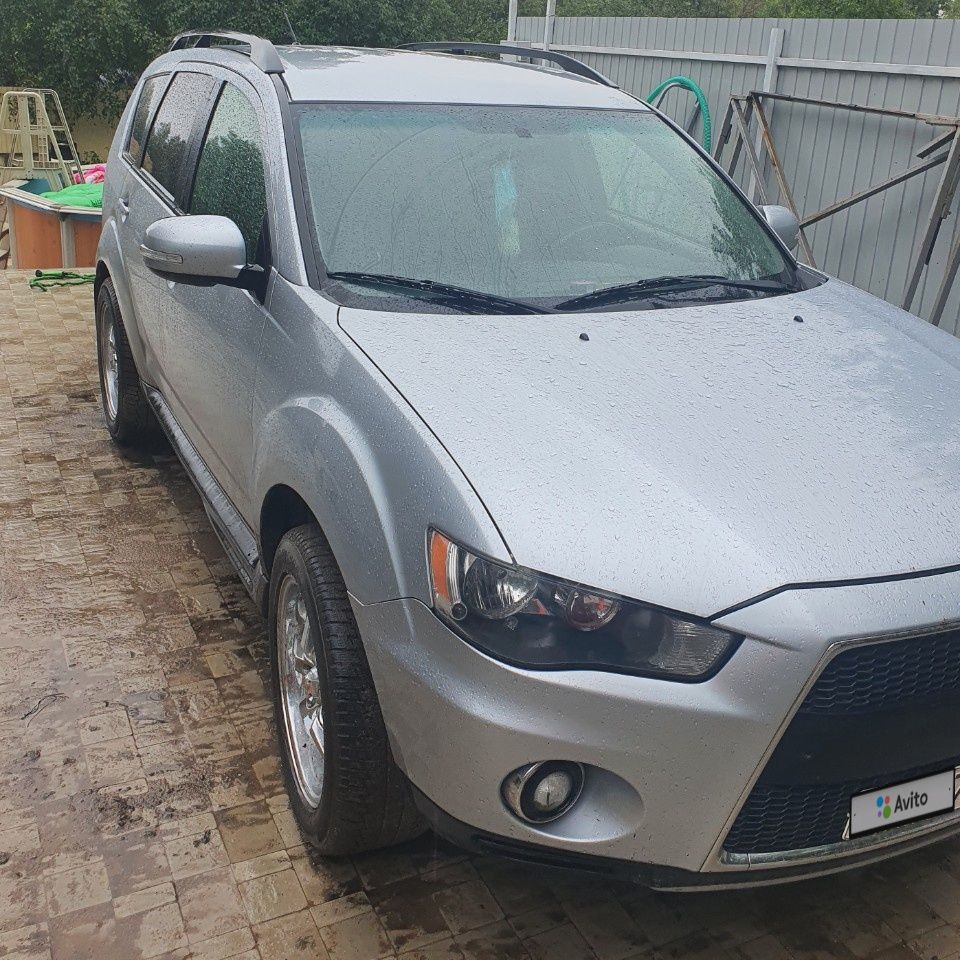 Mitsubishi Outlander: фото владельца