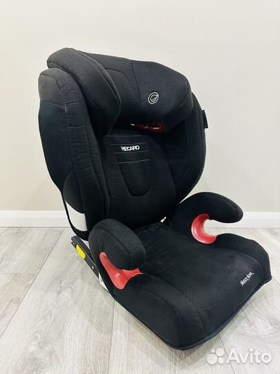 Автокресло Recaro Monza Nova SeatFix