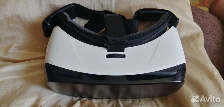 Очки виртуальной реальности samsung gear vr