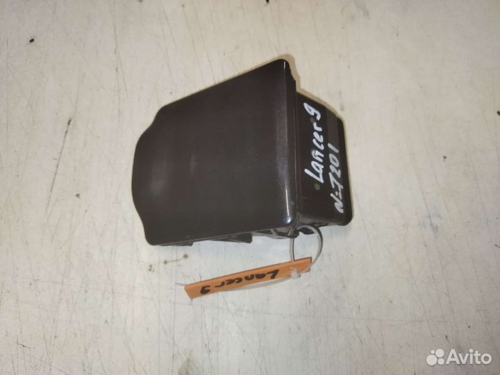 Пепельница Mitsubishi Lancer 9