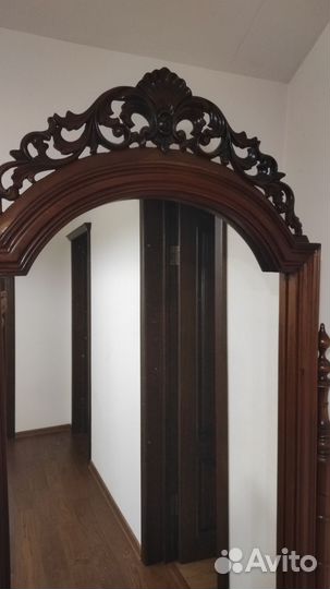 Зеркало напольное красное дерево