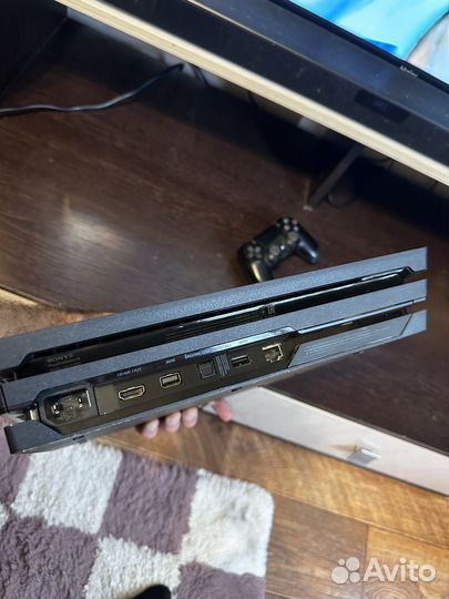 Sony playstation 4 PS4 pro 1tb