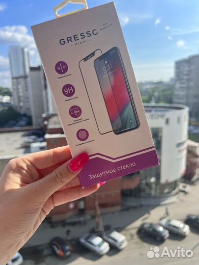 Защитные стекла для смартфонов и чехлы