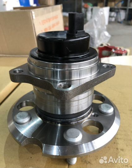 Ступица задняя Toyota Avensis T220 / Rav4 ll A20