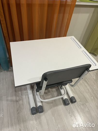 Растущая парта и стул бу