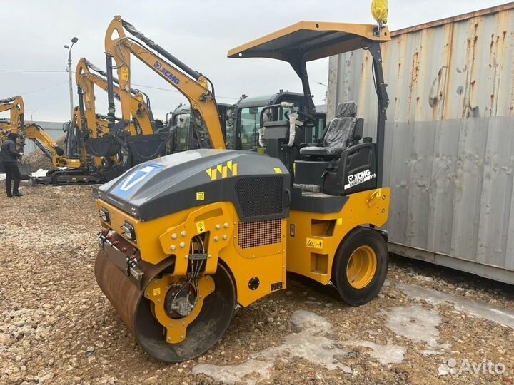 Дорожный каток XCMG XMR403VT, 2023