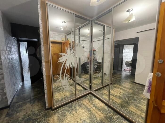 2-к. квартира, 83 м², 2/9 эт.