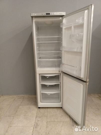 Б/У Холодильник в отличном состоянии
