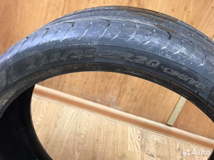 Pirelli P Zero 245/35 R20 95Y