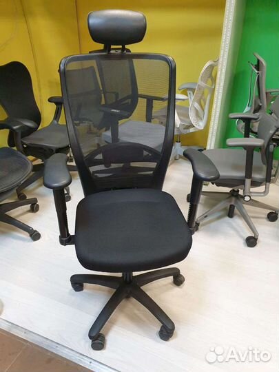 Компьютерные кресла Interstuhl