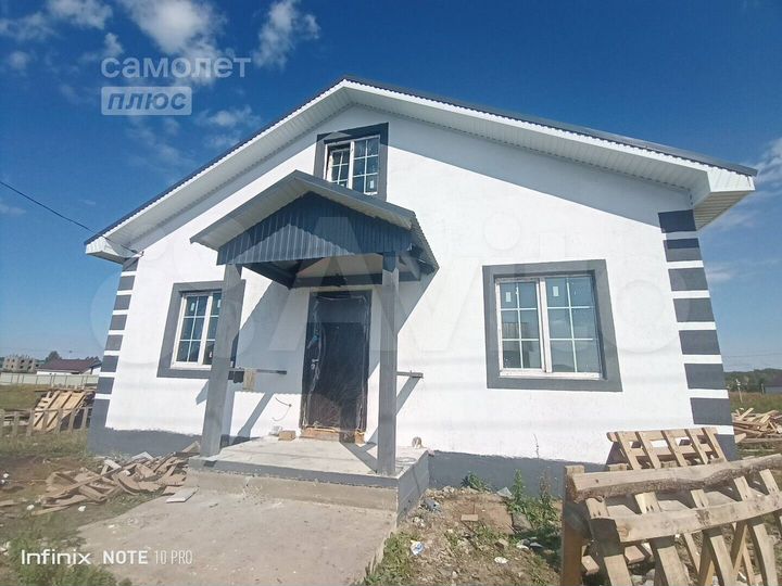 Дом 210 м² на участке 10 сот.