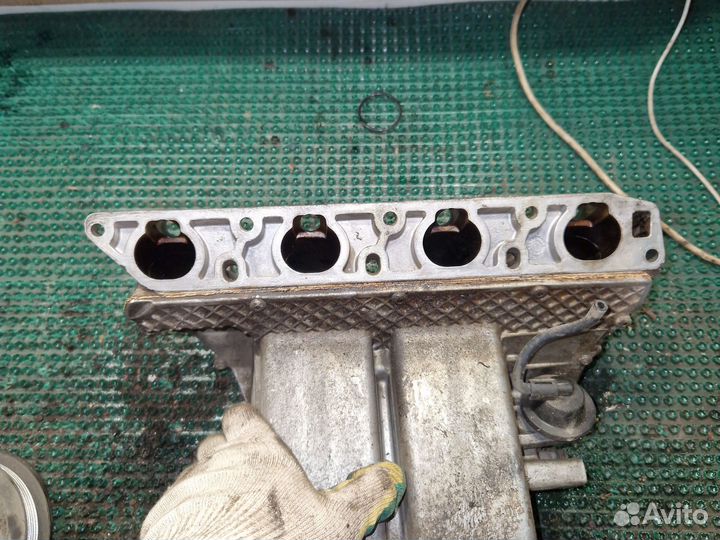 Коллектор впускной Opel Vectra B 1.8