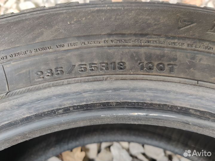 Dunlop SP Winter Ice 01 235/55 R18 92N