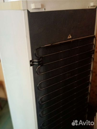 Морозильная камера Whirlpool