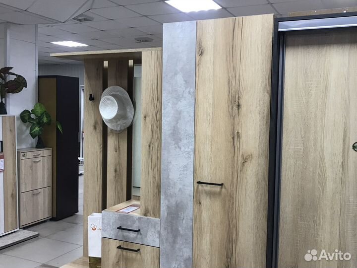 Прихожая