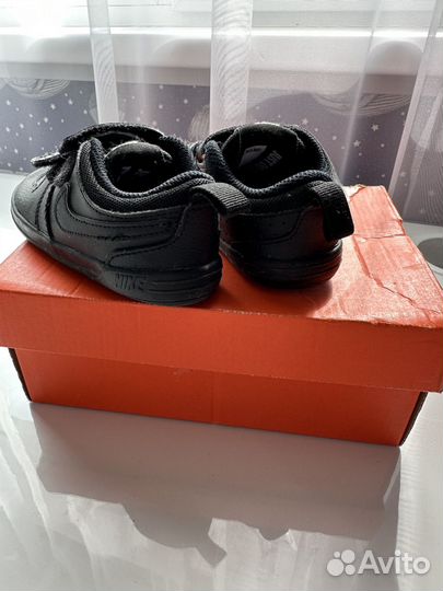 Кроссовки nike детские 23,5