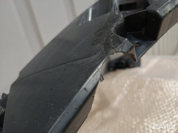 Кронштейн фары правый Mercedes-Benz GLE-Class 166