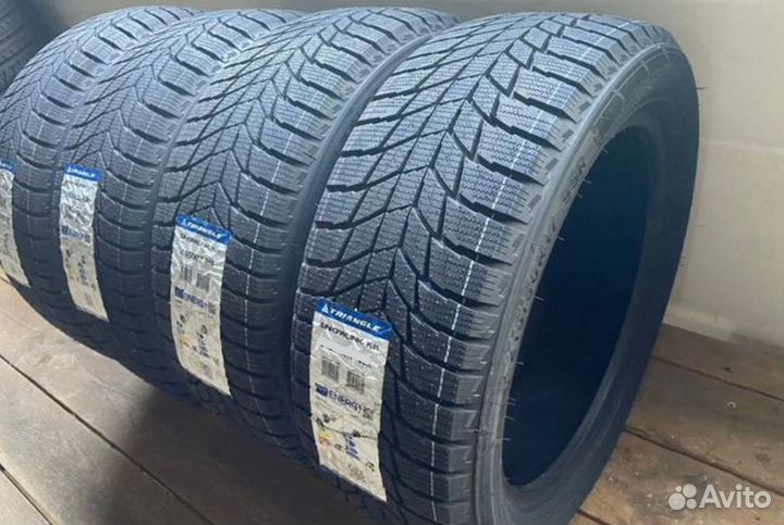 Triangle PL01 215/55 R18 99R