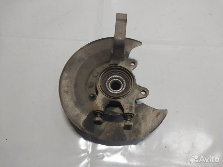 Кулак поворотный передний левый Ваз Калина