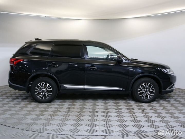 Mitsubishi Outlander 2.0 CVT, 2017, 81 477 км