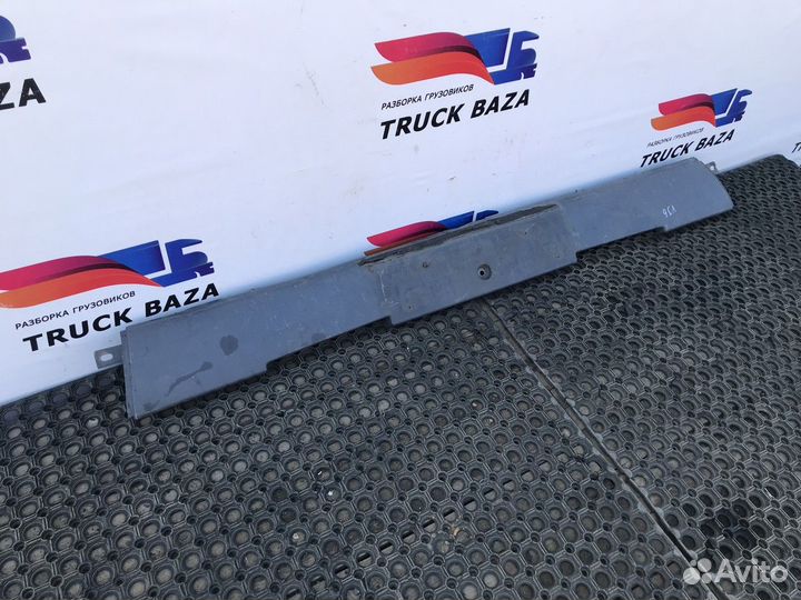 Накладка переднего бампера центральная