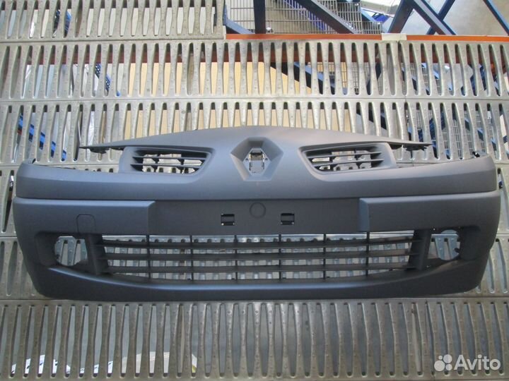 Бампер передний Renault Megane II (M) 06-08