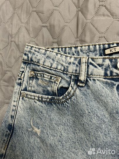 Джинсы широкие