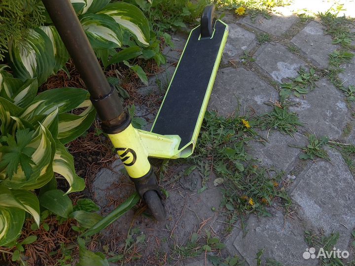 Трюковой самокат