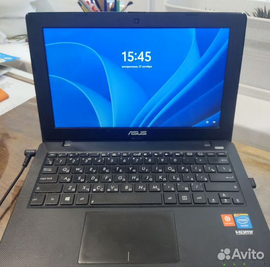 Ноутбук Asus x200ca