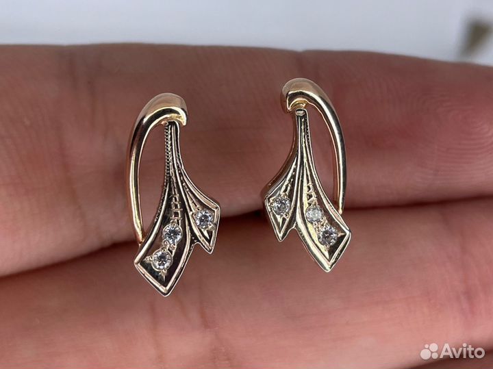 Золотые серьги 3.71 гр