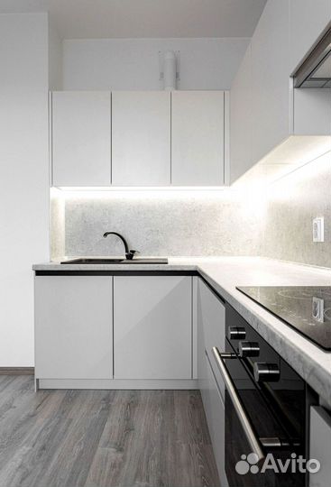 Кухни модерн от производителя. Доставка