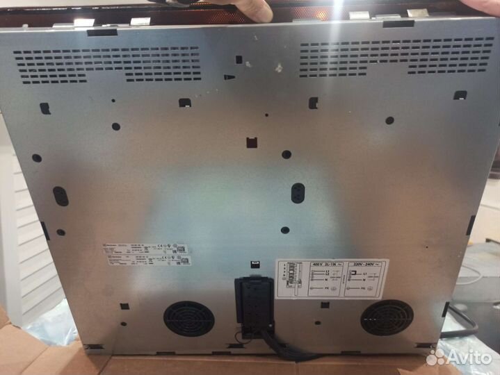 Варочная панель Electrolux (индукция)