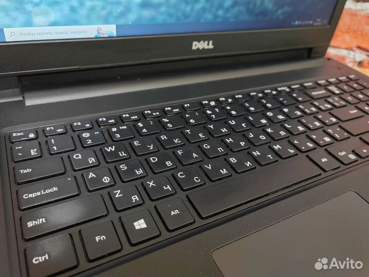 Игровой ноутбук Dell Inspiron с SSD240 и i3