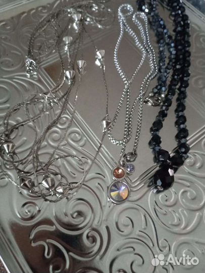 Цепочки с кулонами