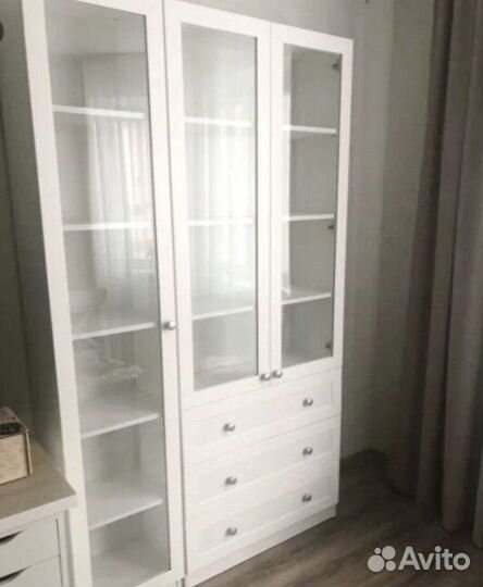 Книжный шкаф Билли-43 новый