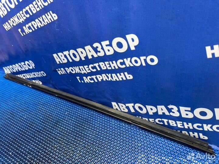 Бархотка двери Mitsubishi Lancer 9 седан 4G15 2003