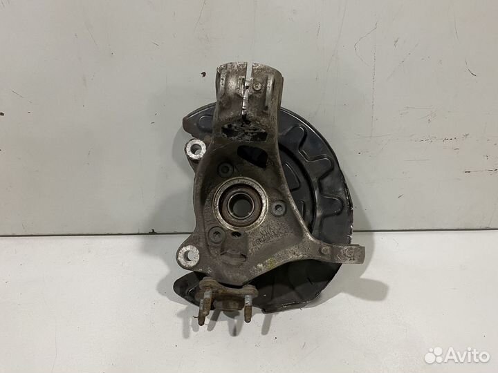 Кулак поворотный правый Volkswagen Tiguan 2