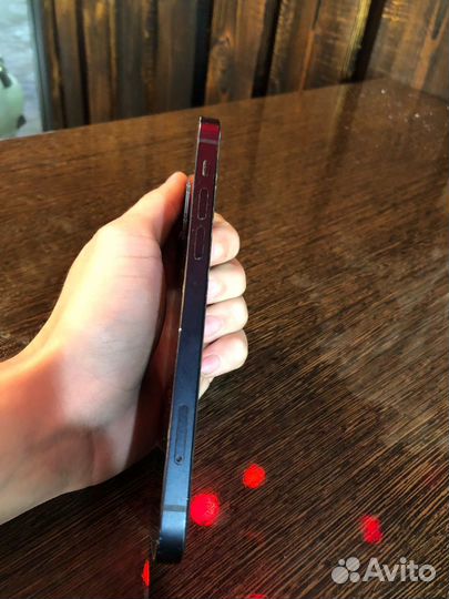 Телефон iPhone 12 128