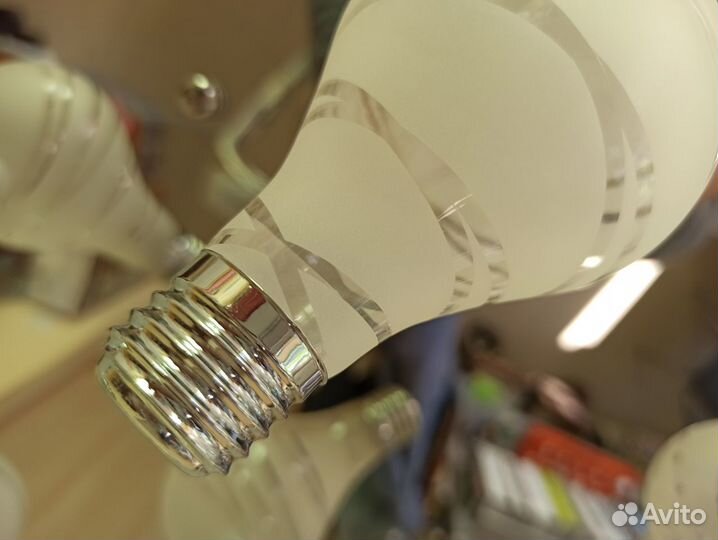 Люстра с пультом ду