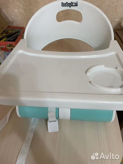 Стульчик бустер для кормления