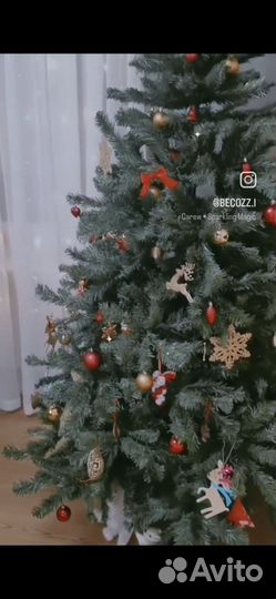 Елка искусственная 210