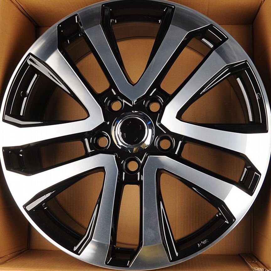 Литые диски Toyota 9×R22 5×150