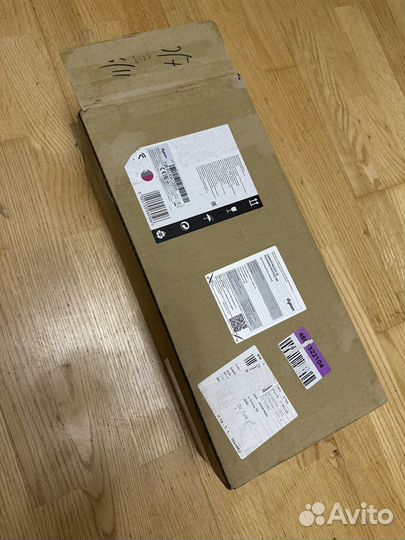 Коробка от фен Dyson supersonic